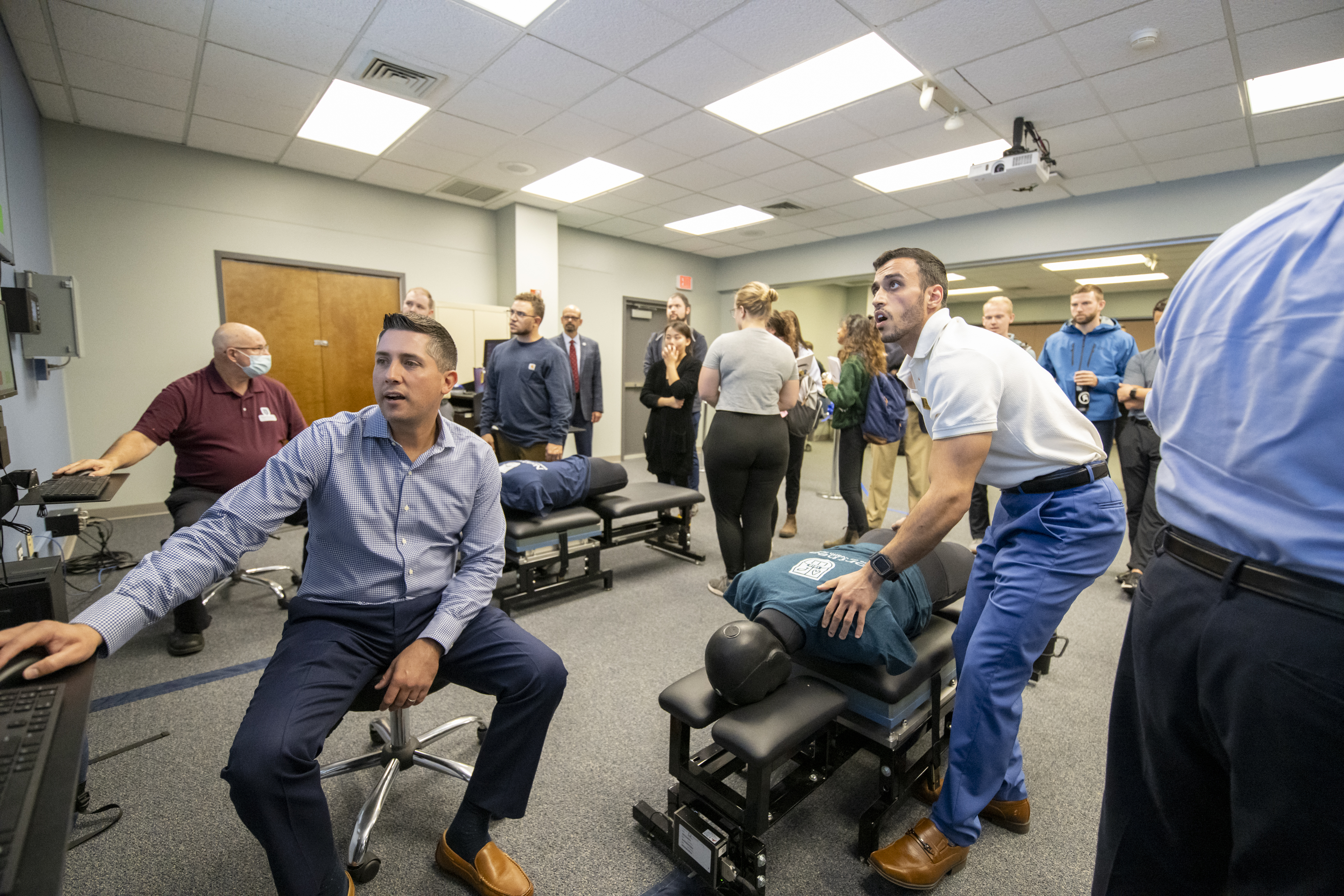 instructor demonstrating FAST Lab technology